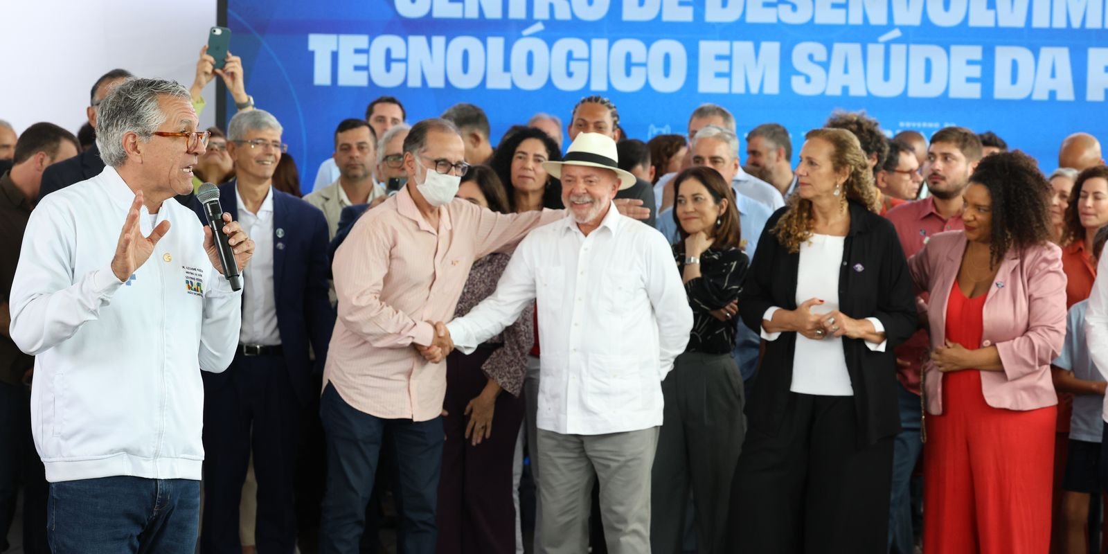 Fiocruz Impulsiona Produção Nacional de Terapia CAR-T, Prometendo Revolucionar o Combate ao Câncer pelo SUS
