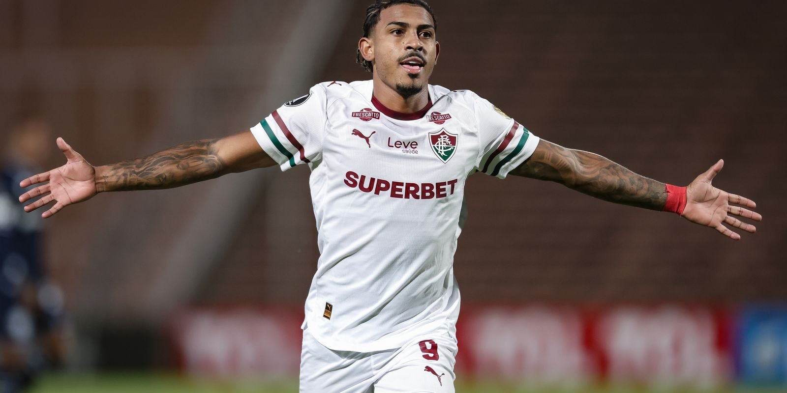 Fluminense ‘arranca’ empate dramático na Argentina e mantém chama da Libertadores acesa