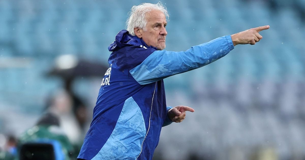 Reviravolta em Curaçao: técnico pede demissão a um mês da Copa do Mundo e abre caminho para retorno de Advocaat