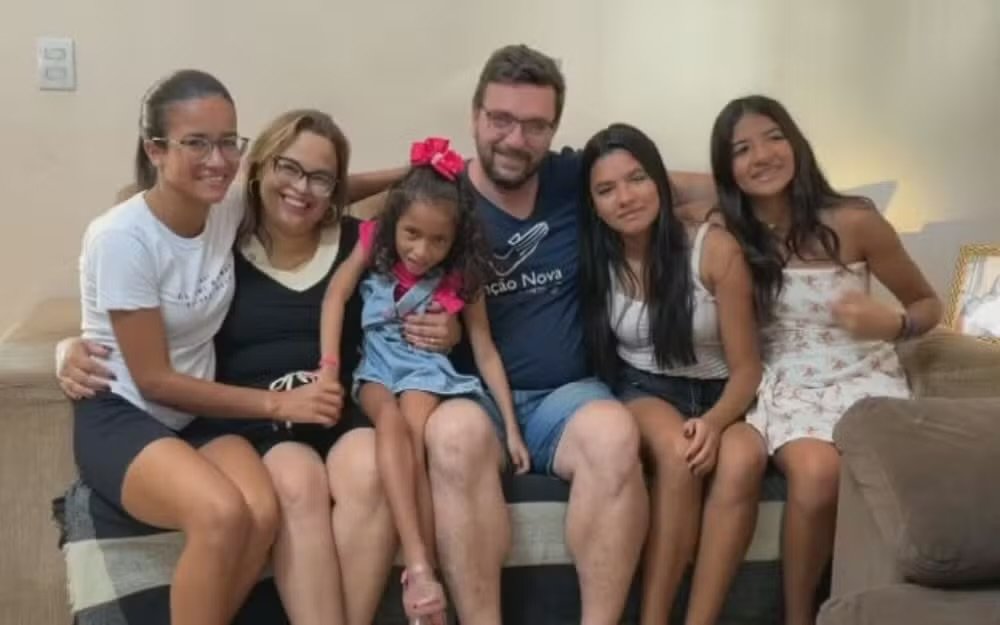 Casal dribla dificuldade para gravidez e adota quatro irmãs em Rio Preto