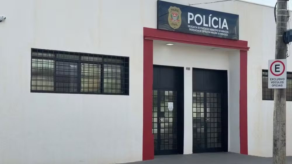 Homem preso suspeito de chamar funcionário de restaurante de ‘macaco’ é solto pela Justiça de Tanabi