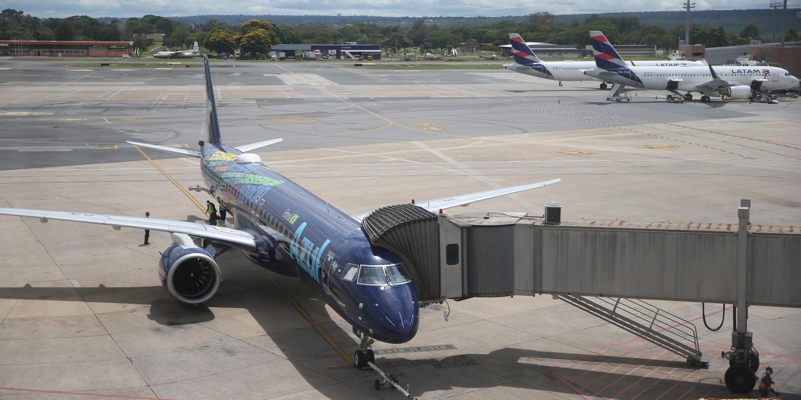 CMN aprova linha emergencial de R$ 1 bilhão para companhias aéreas: entenda o impacto no setor