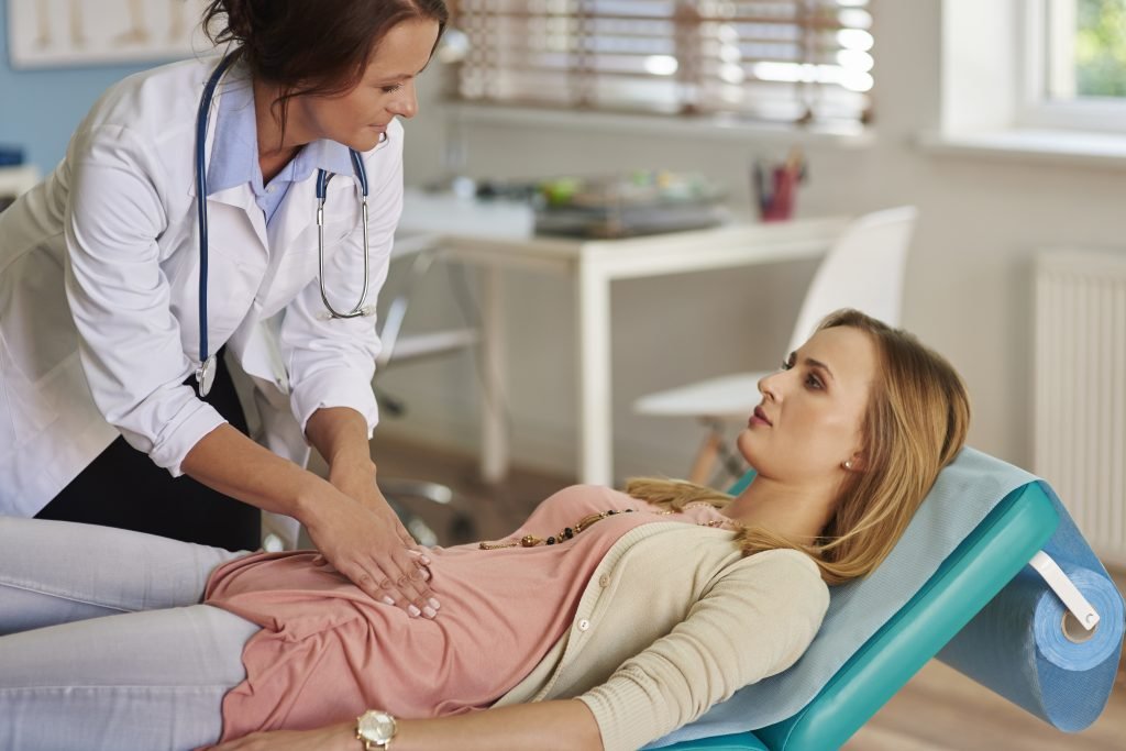 A Batalha Hormonal: Por Que o Emagrecimento na Menopausa Torna-se Mais Desafiador?