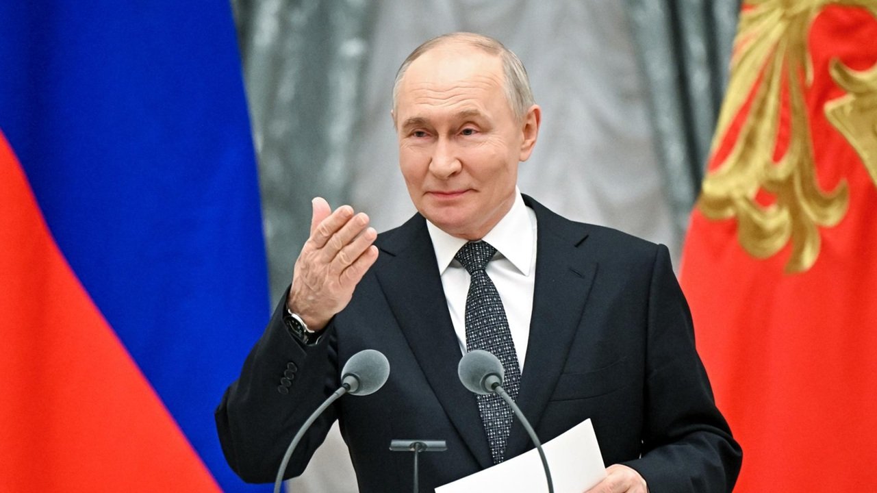 A guerra da Rússia pelo controle da informação: uma análise à luz da doutrina ocidental