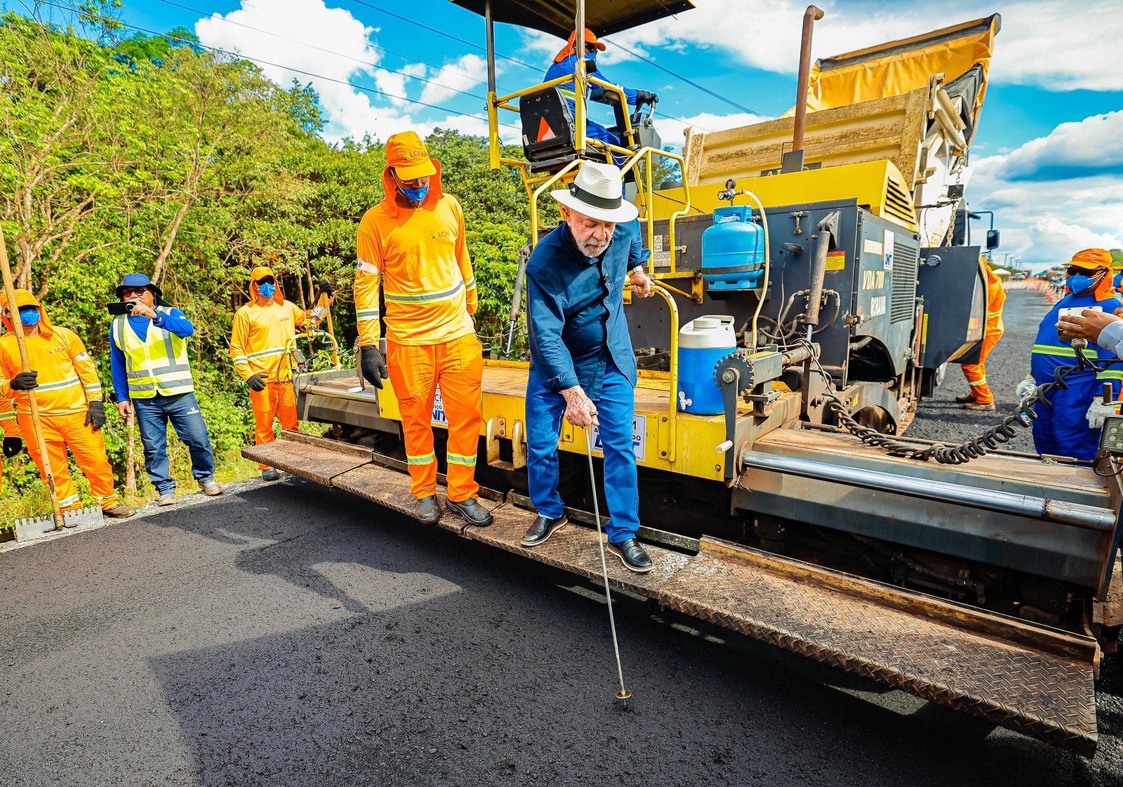 Em ano eleitoral, Lula modera pauta ambiental e promete destravar Ferrogrão e BR-319