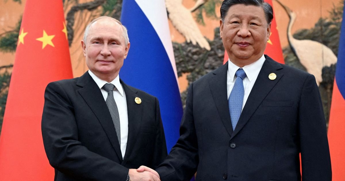 Putin embarca para visita estratégica à China em meio a cenário geopolítico complexo