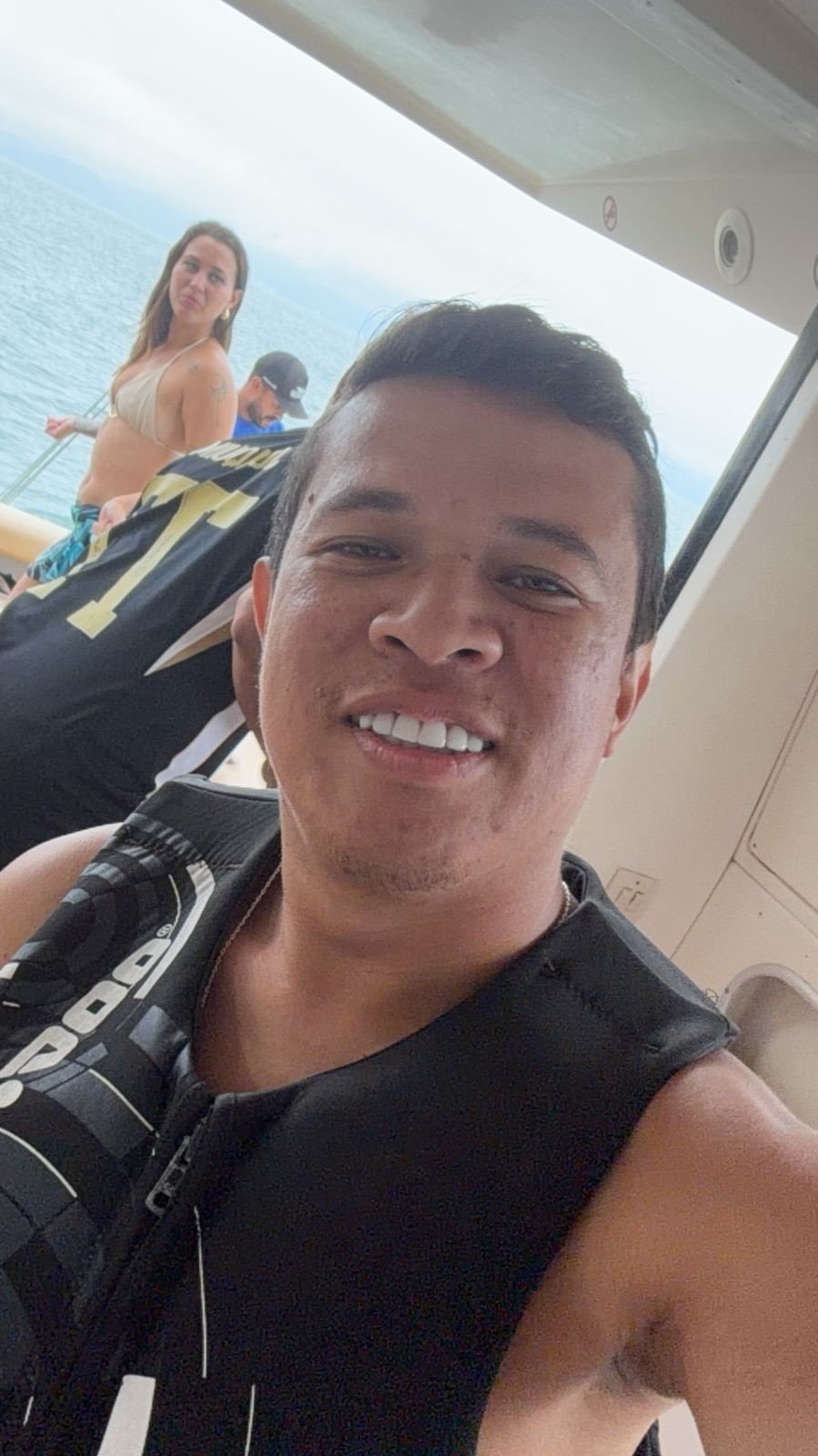 Mãe de desaparecido em Ilhabela mantém esperança e preocupa-se com epilepsia do filho