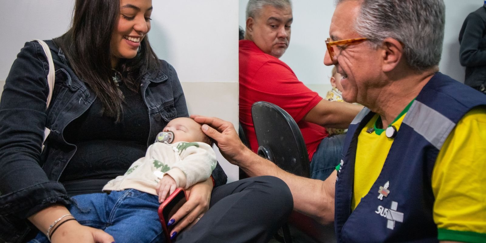 Ministério da Saúde inicia vacinação de crianças com a pneumo 20: SUS amplia escudo contra doenças graves
