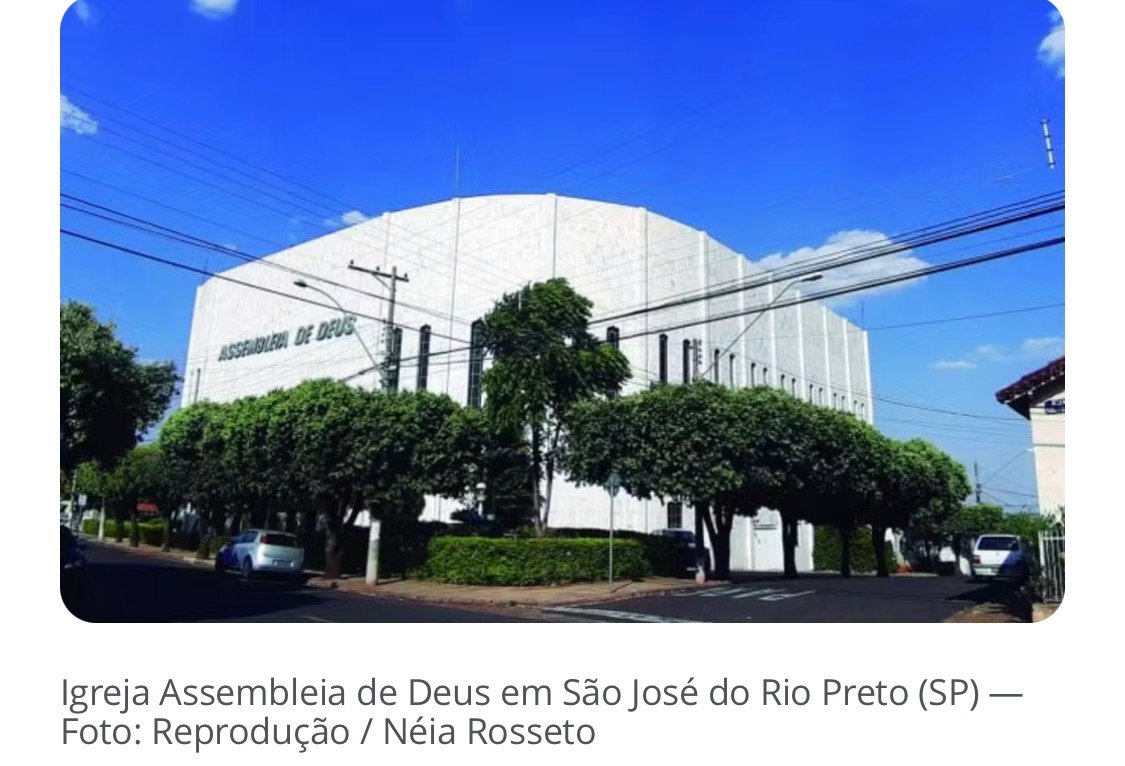 Parte do teto de igreja evangélica cede em Rio Preto