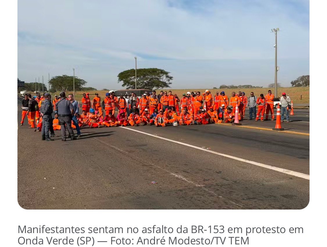 Trabalhadores da duplicação da BR-153 fecham pedágio em protesto por atraso de salários