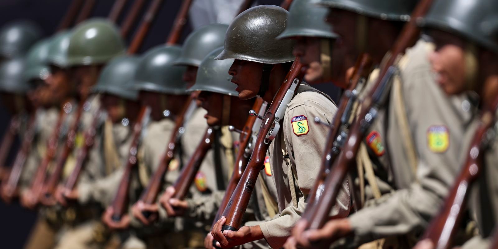 Exército Brasileiro mantém patrulha em fronteiras e reavalia ações adicionais após bloqueio orçamentário