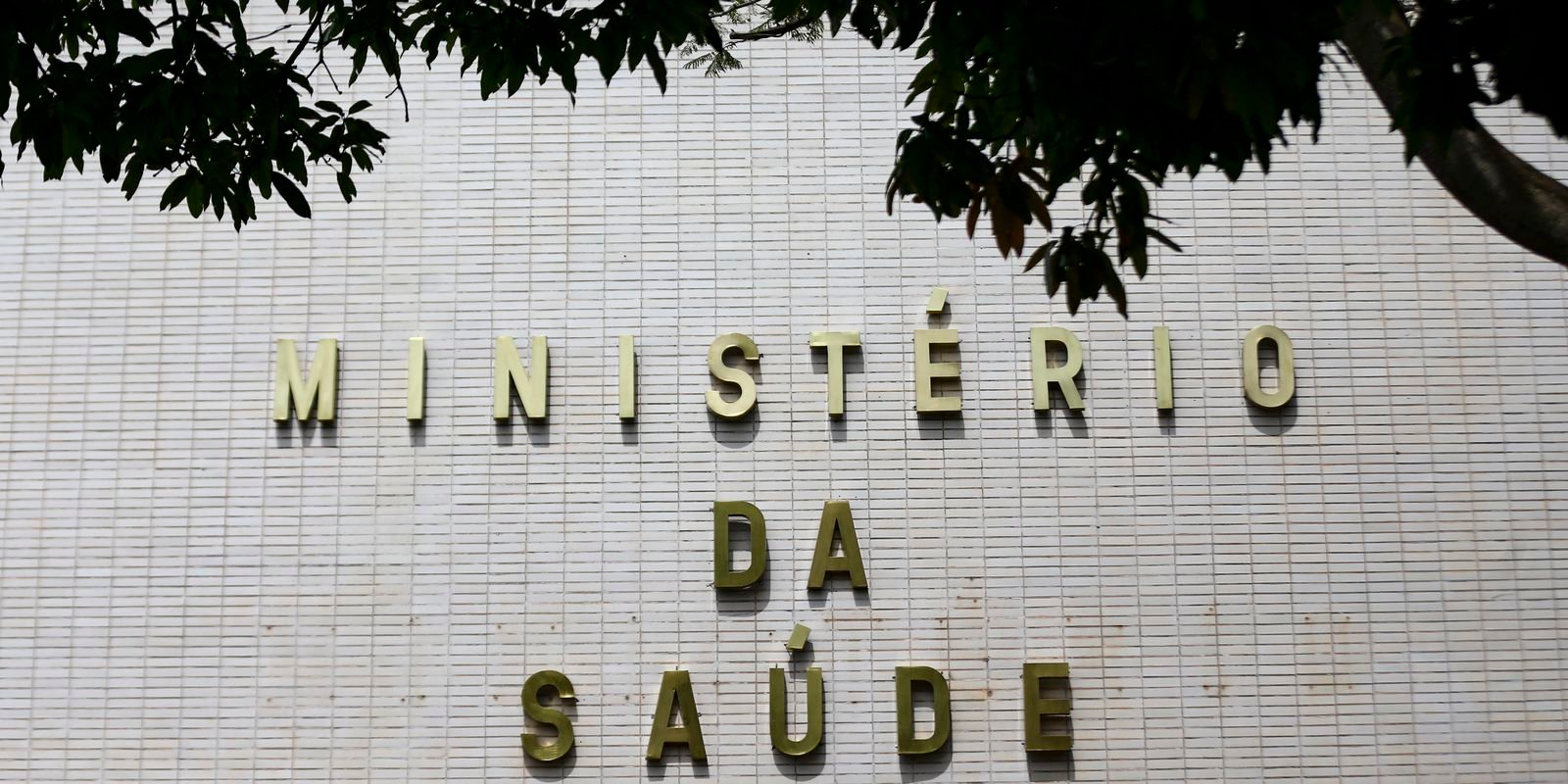 Denúncias de violência infantojuvenil crescem mais de 120% em cinco anos, revelando um cenário alarmante no Brasil
