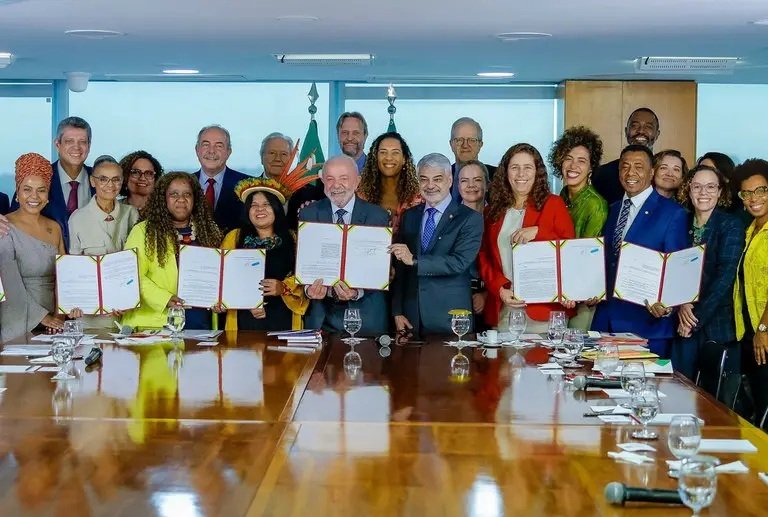 Cotas não Consertam o que o Ensino Básico Quebrou: A Raiz da Desigualdade Educacional Brasileira