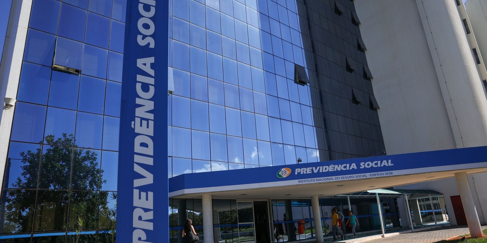 INSS: Fila de benefícios atinge menor patamar em quase dois anos, trazendo alívio para segurados