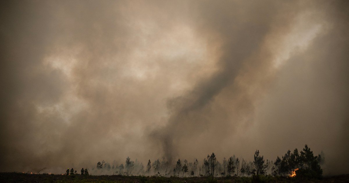 Incêndio ameaça Bordeaux e força evacuação de 325 mil pessoas na França e na Espanha