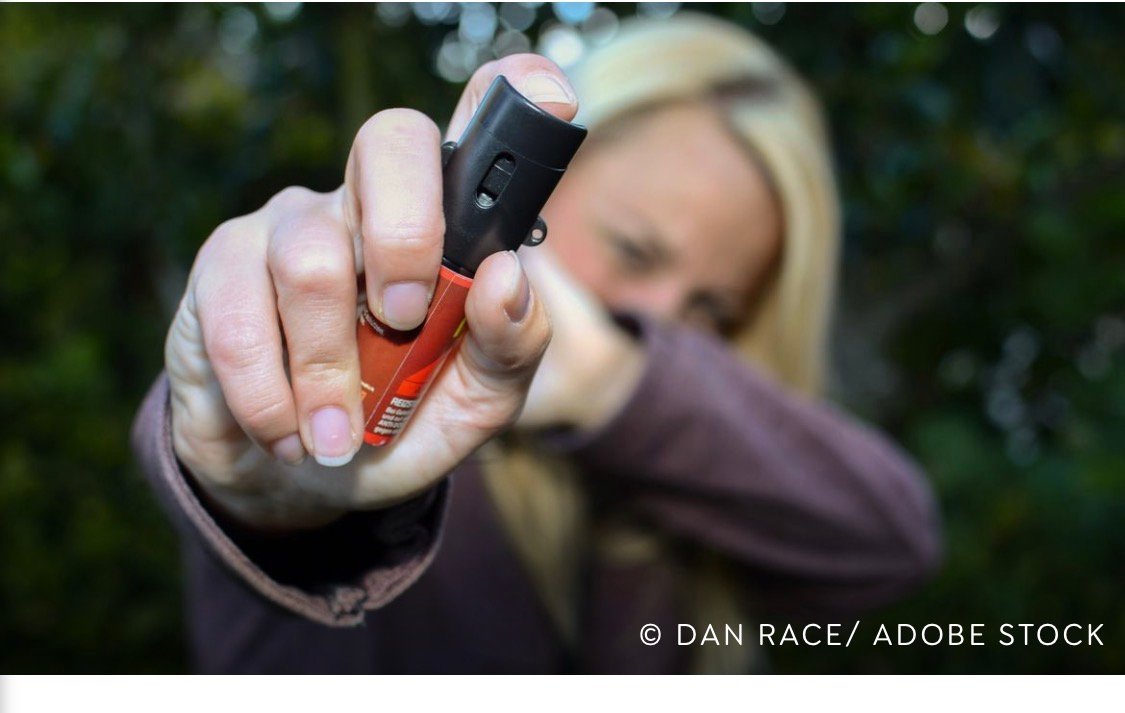 Mulheres podem comprar e usar spray de pimenta para defesa pessoal