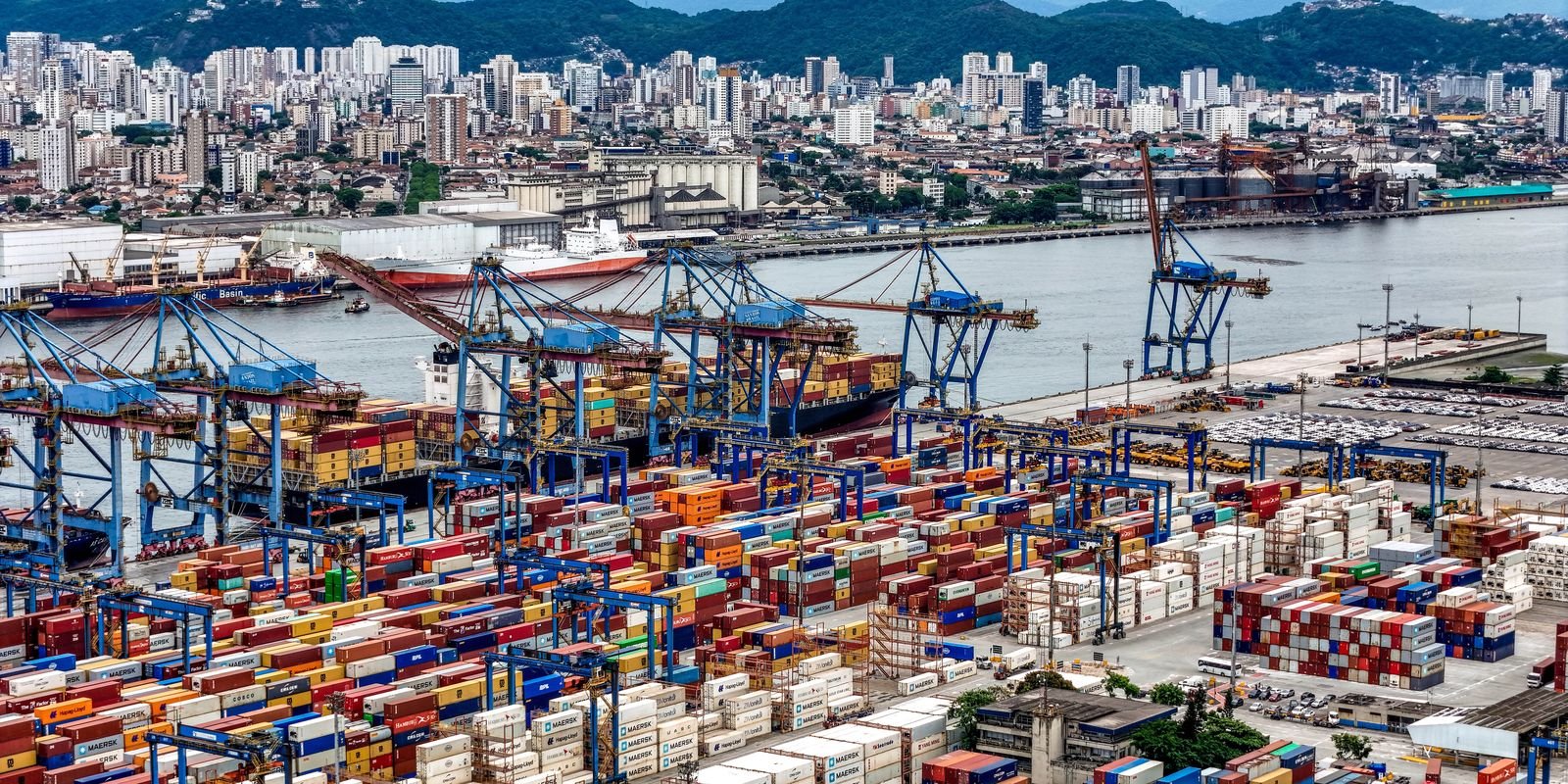 Brasil registra avanços com EUA, mas defende etanol fora das negociações tarifárias