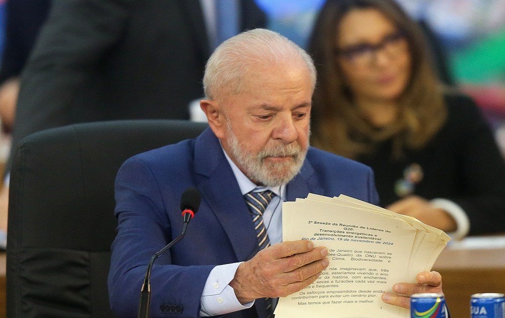Pesquisa BTG/Nexus: 41% Avaliam Governo Lula como Ruim ou Péssimo, com Aprovação Empatada em Cenário Desafiador