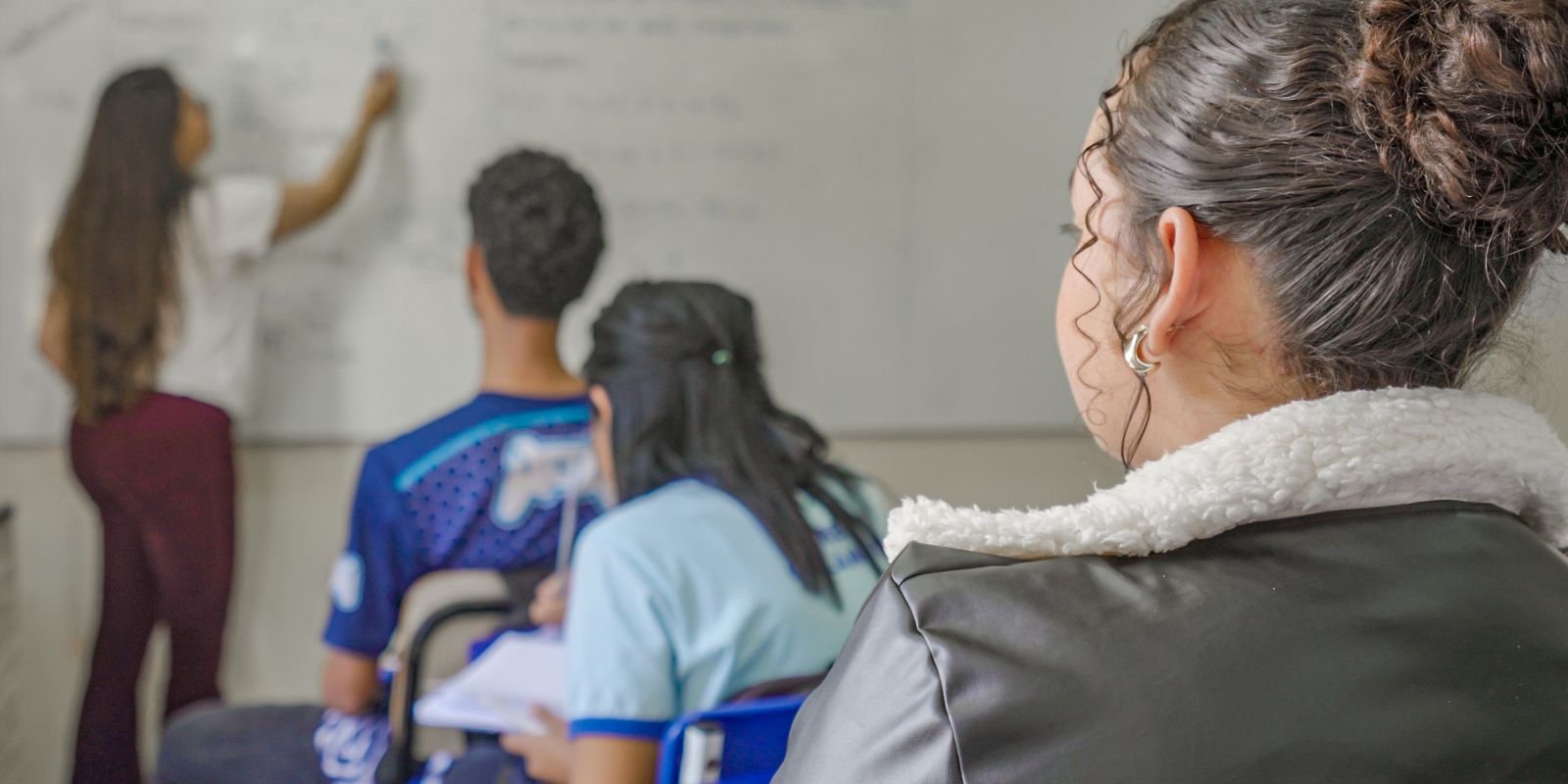 Pagamento do Pé-de-Meia para nascidos em maio e junho é liberado nesta quarta-feira