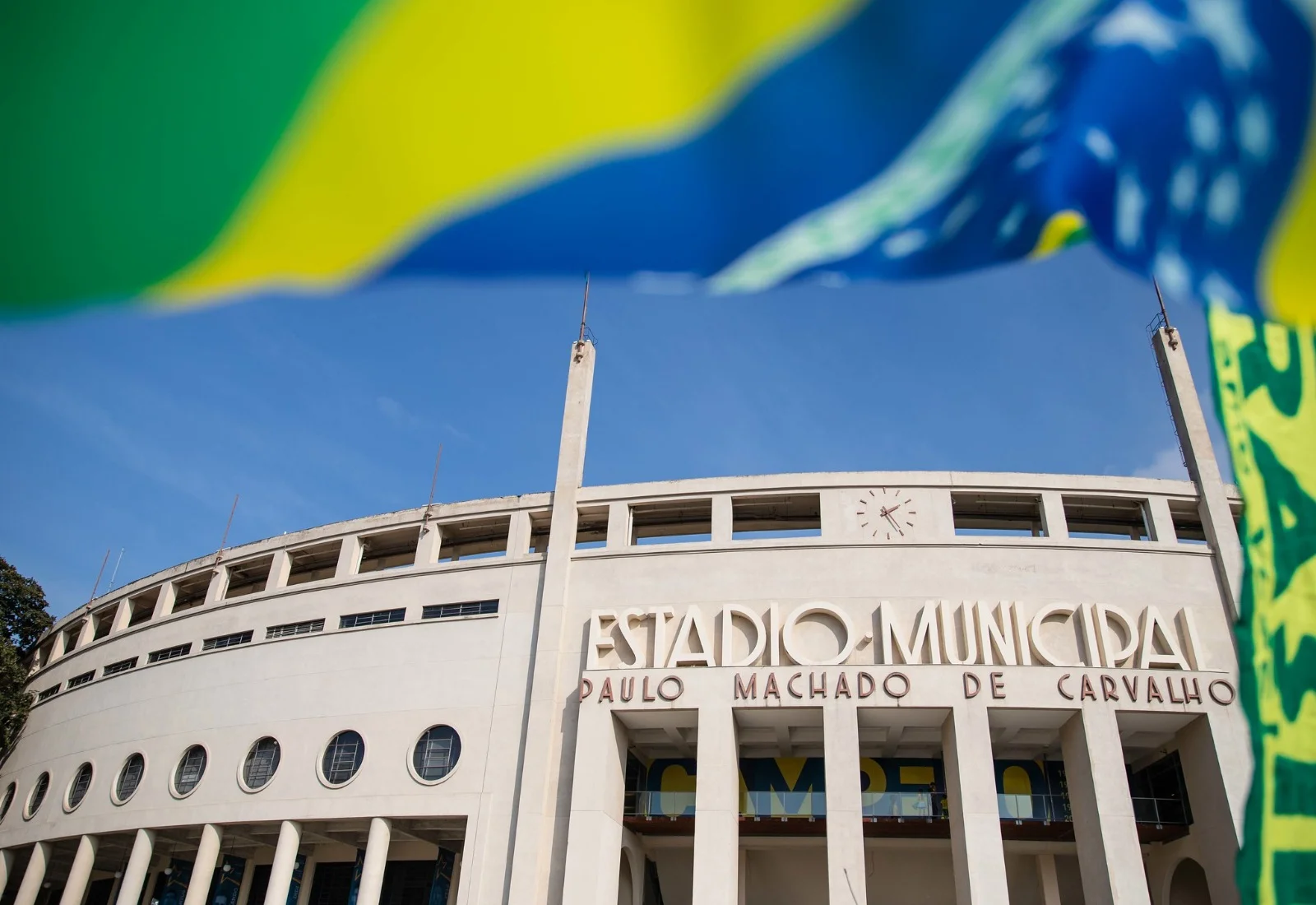 Dia Nacional do Futebol: São Paulo se firma como polo de turismo esportivo com roteiros imersivos