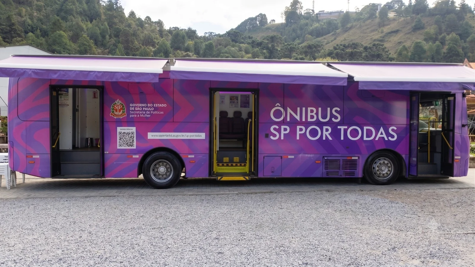 Ônibus itinerante com serviços para mulheres integra programação de evento em Jaú