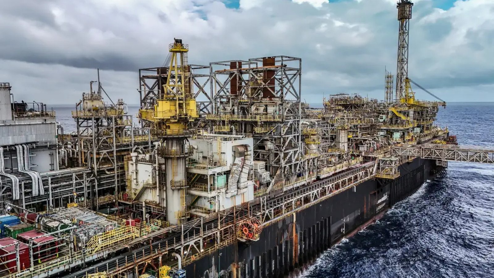 Justiça impede imposto de 12% sobre petróleo, mas governo tenta prorrogação