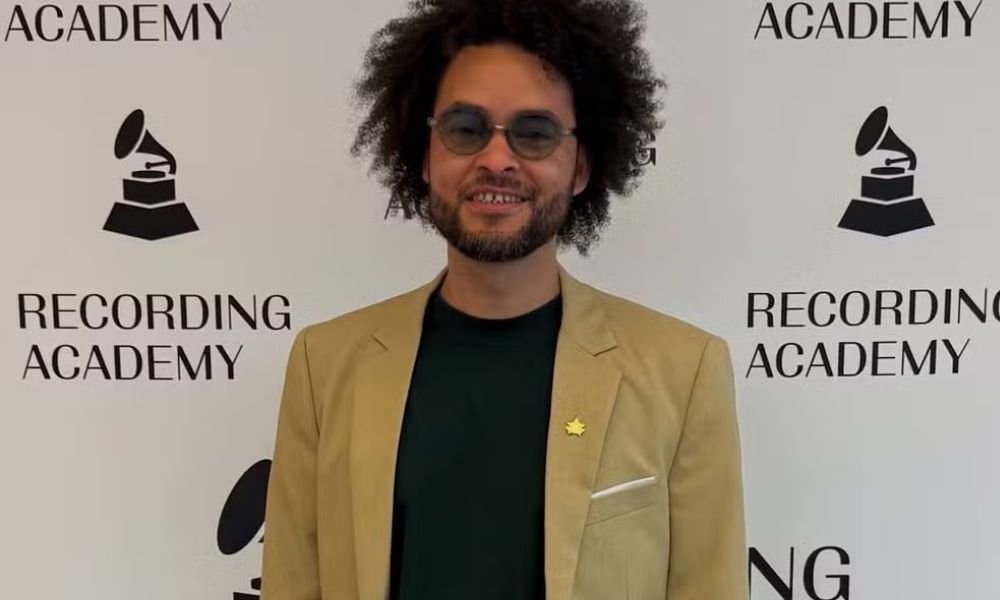Músico vencedor do Grammy Latino é detido pelo ICE nos EUA