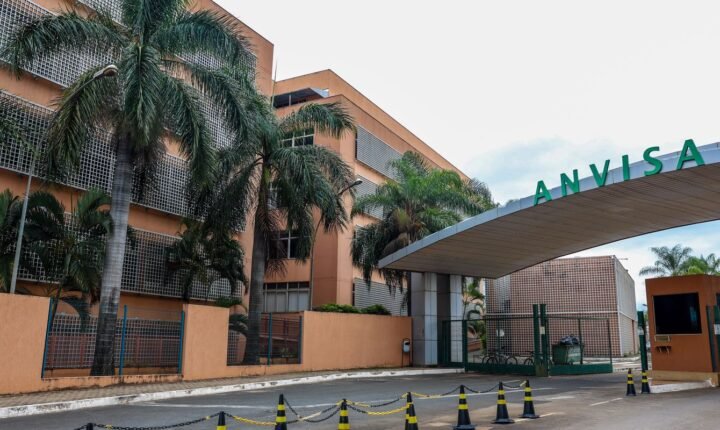Anvisa alerta para venda irregular de tirzepatida em pó na internet