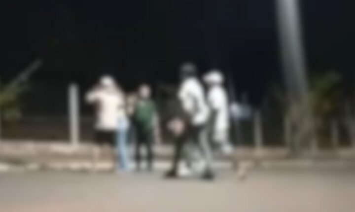 Homem investigado por agredir garçom em caso suspeito de homofobia se entrega à polícia