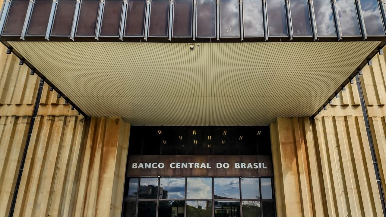 BC reduz projeção de crescimento da economia para 1,8%