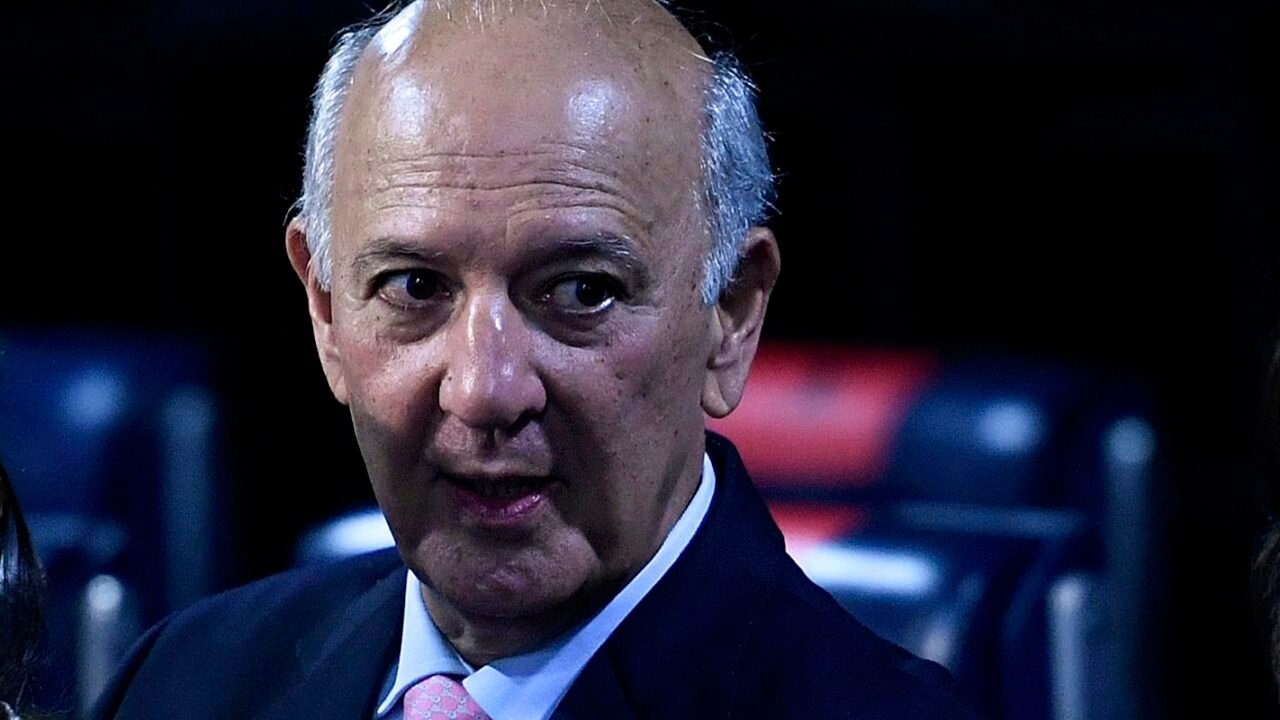 TSE nega registro de candidatura de Arruda ao governo do DF
