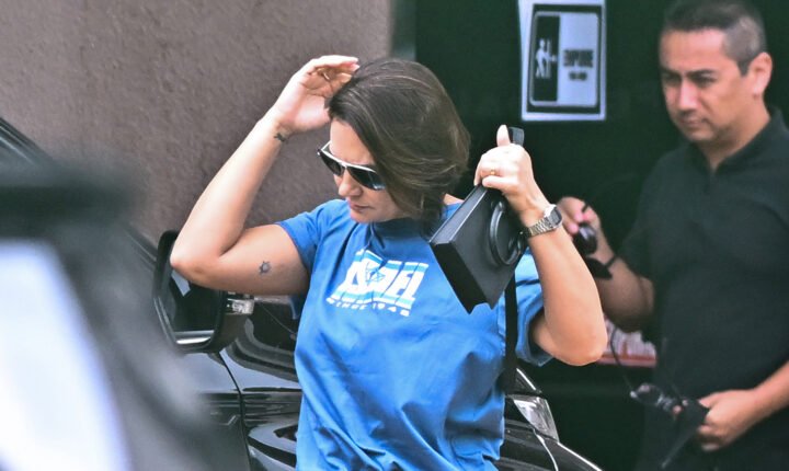 Michelle volta a sentir enxaqueca e é internada sem previsão de alta
