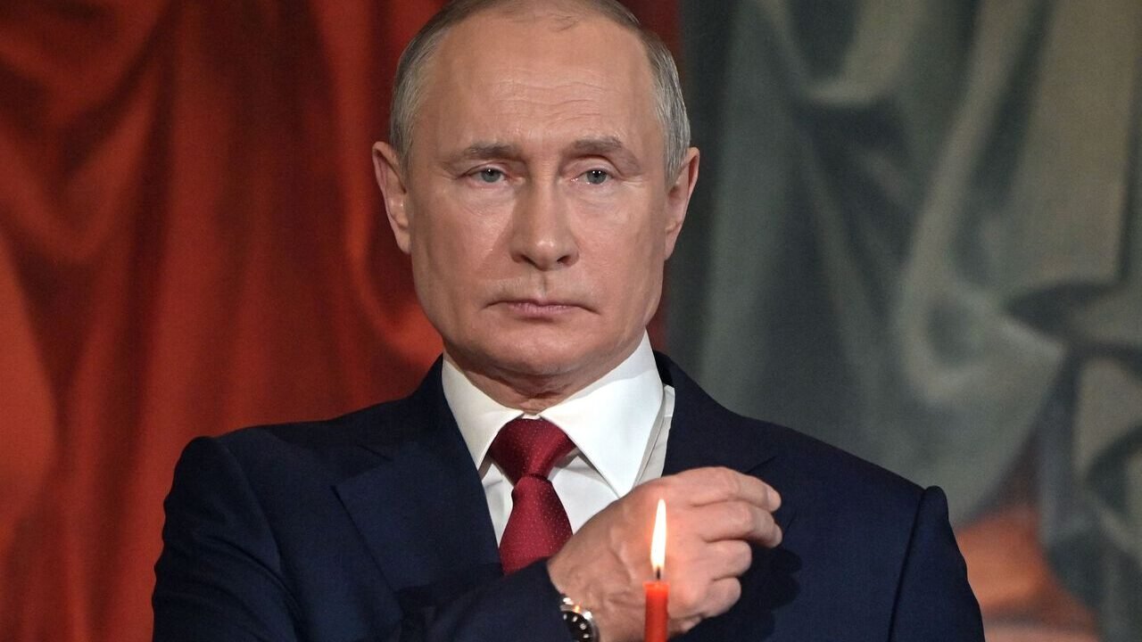 Rússia força cidadãos do país a utilizar “superapp” estatal que amplia vigilância