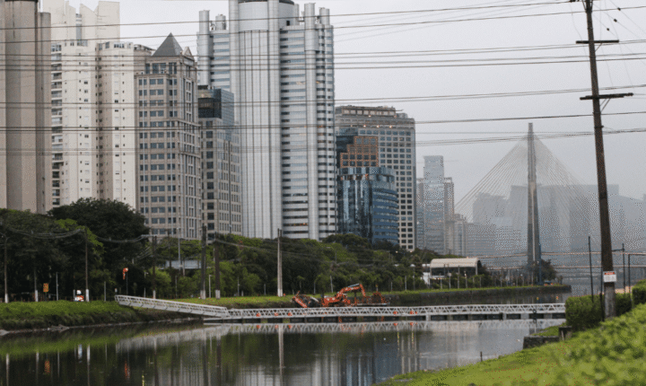 São Paulo enfrenta alertas de tempestades nesta segunda-feira; veja as regiões afetadas