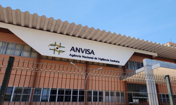 Anvisa suspende testes de nova terapia da Novartis após morte de pacientes