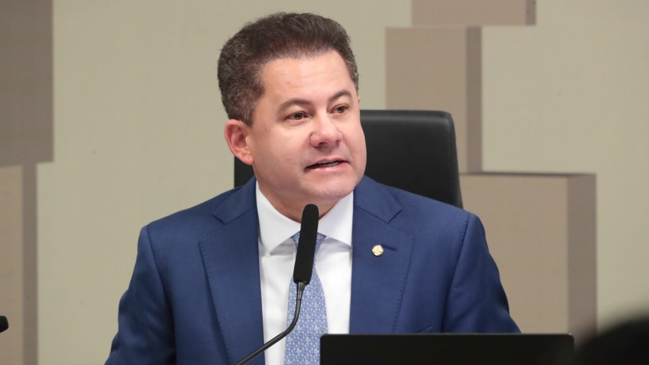 PF investiga Cezinha de Madureira por suspeita de tráfico de influência em tribunais superiores