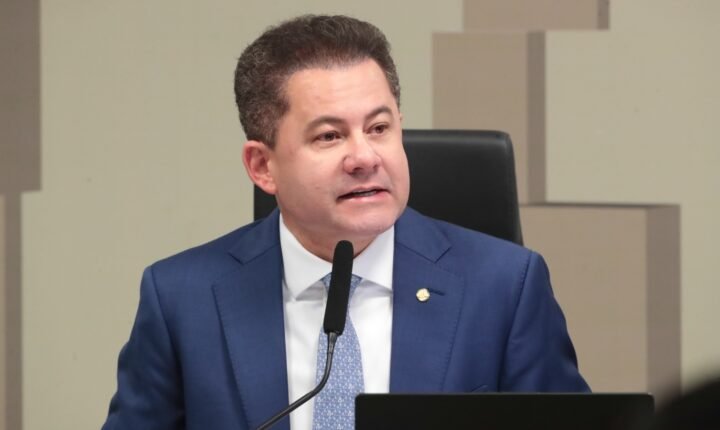 PF investiga Cezinha de Madureira por suspeita de tráfico de influência em tribunais superiores