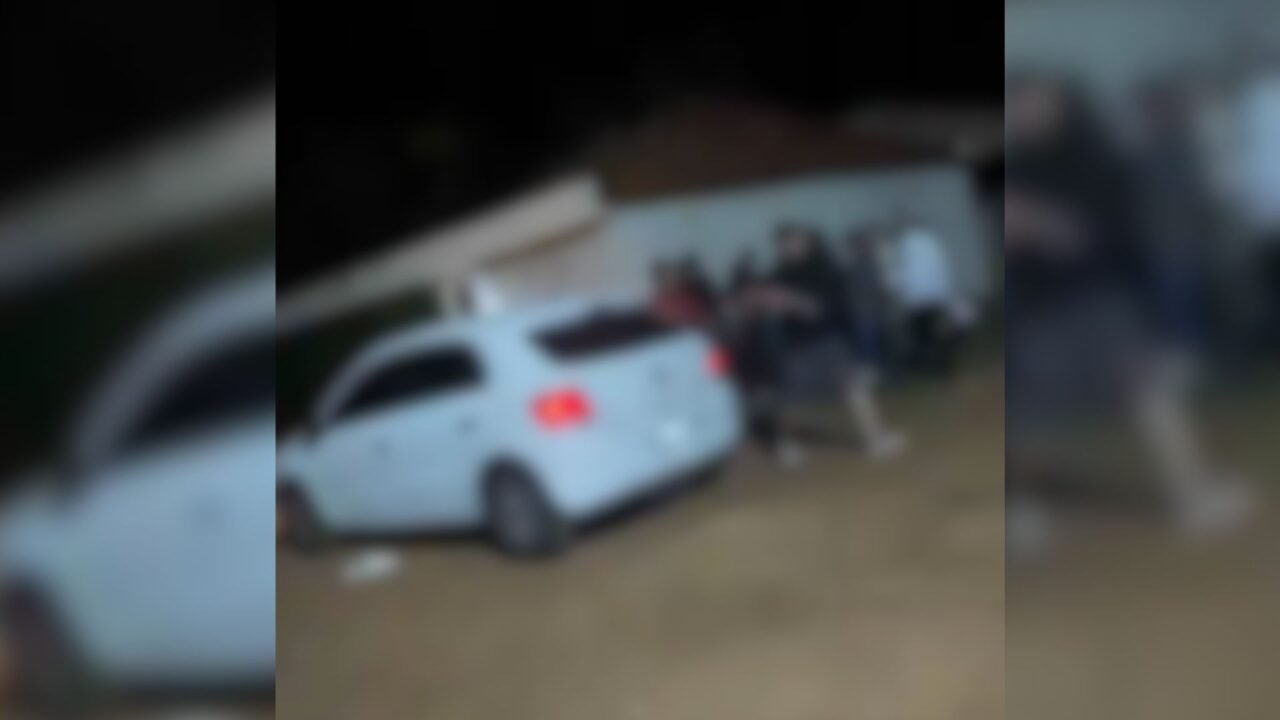 Adolescentes suspeitos de matar jovem em festa se entregam à polícia