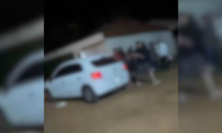 Adolescentes suspeitos de matar jovem em festa se entregam à polícia