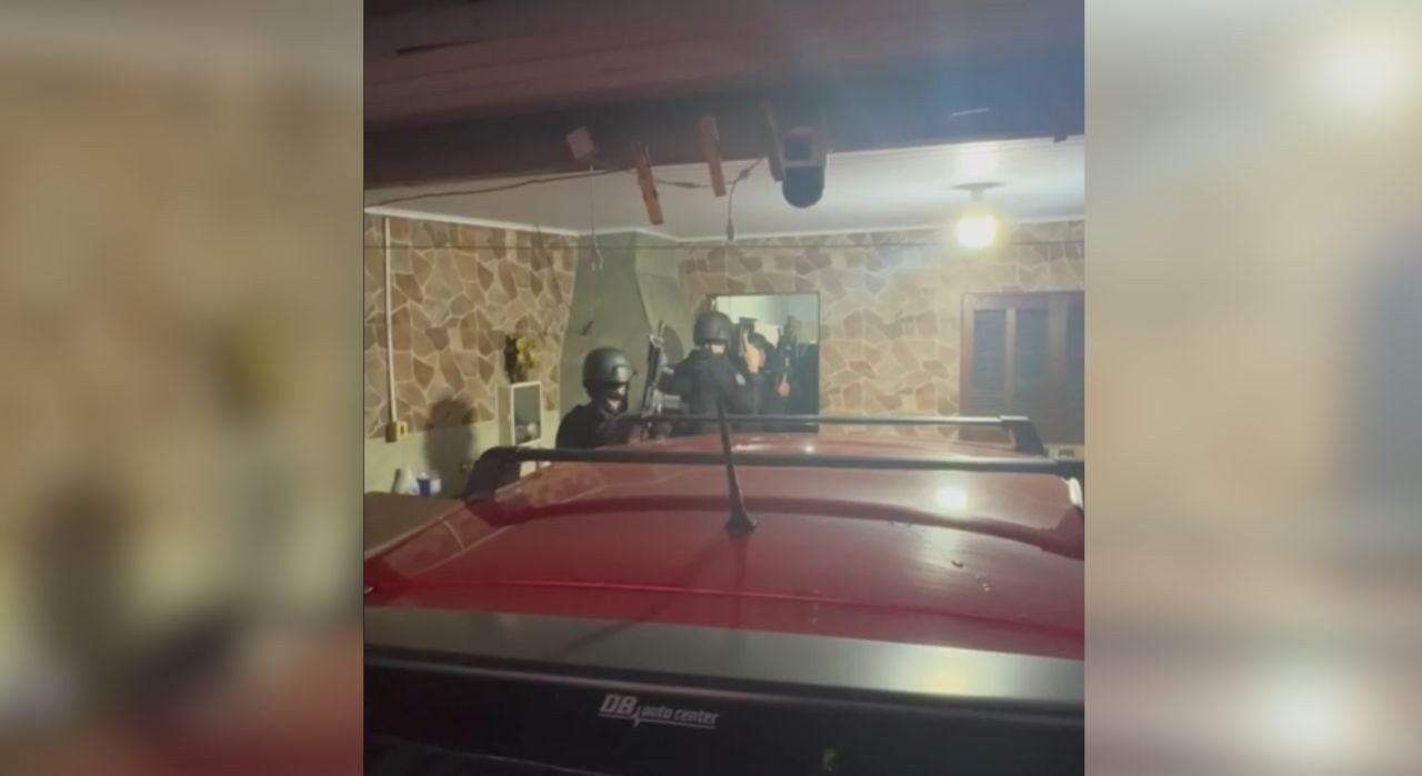 Seis pessoas são presas no RS suspeitas de aplicar o golpe do falso delegado contra 100 vítimas em SP