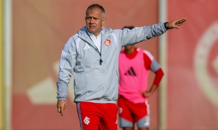 Internacional contrata técnico Eduardo Baptista até o fim da temporada