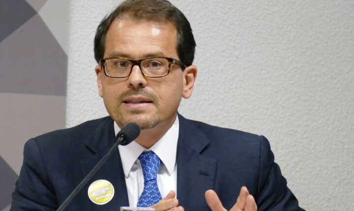 Ministro Azevedo Marques e suas decisões sobre campanhas políticas