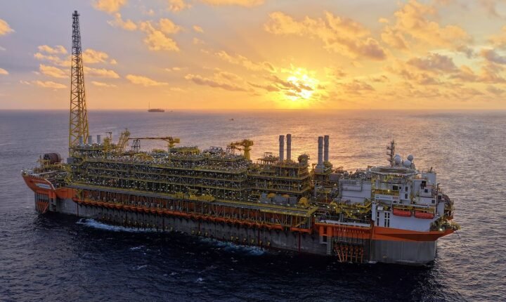 Petrobras aprova adesão à subvenção ao óleo diesel