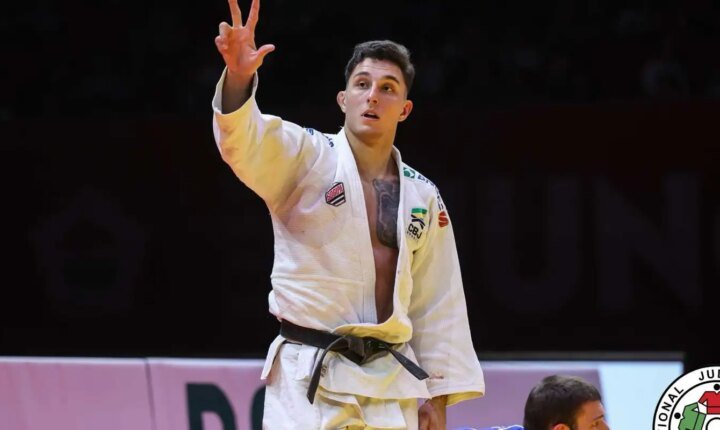Guilherme Schimidt é ouro e país fecha Grand Slam de judô com 3 pódios