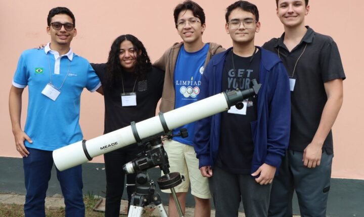 Olimpíada de Astronomia no Vietnã tem cinco estudantes brasileiros