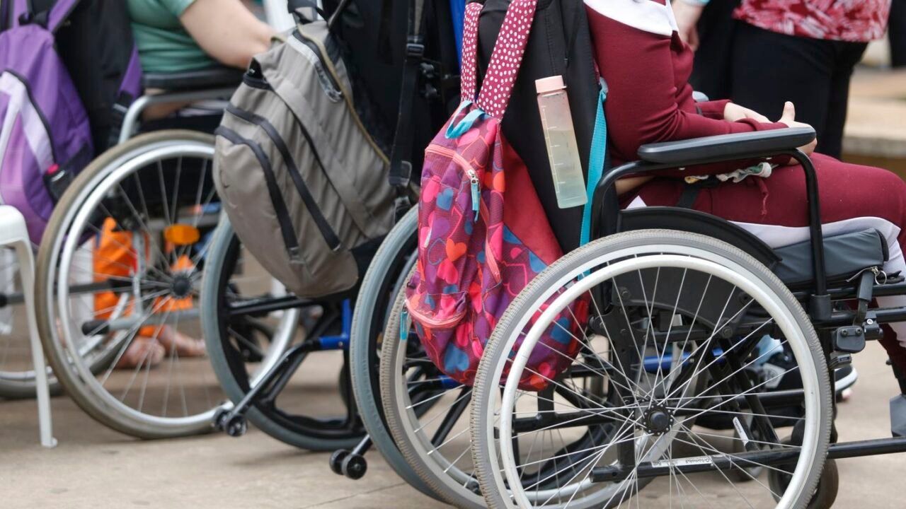 Analfabetismo entre jovens e adultos com deficiência é 12 vezes maior
