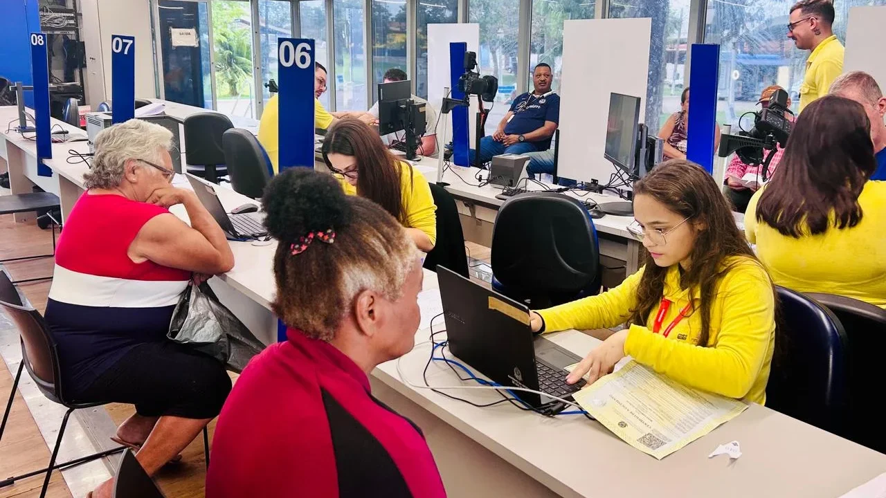 Poupatempo Móvel oferece serviços em Santa Lúcia até sábado