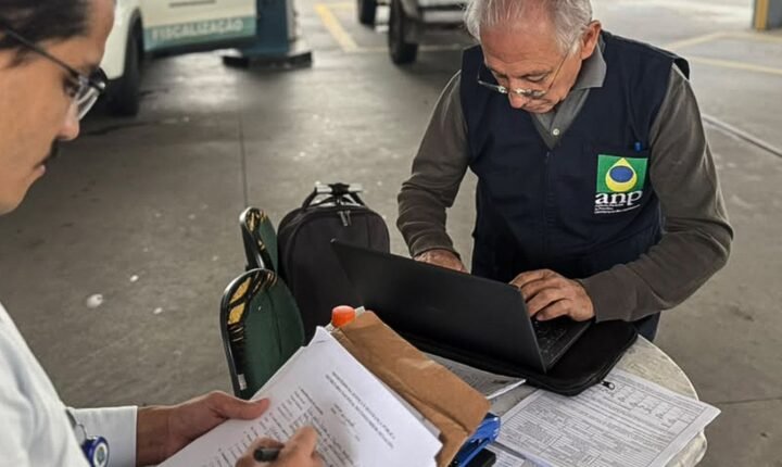 ANP aplica R$ 200 milhões em multas por alta abusiva de combustíveis