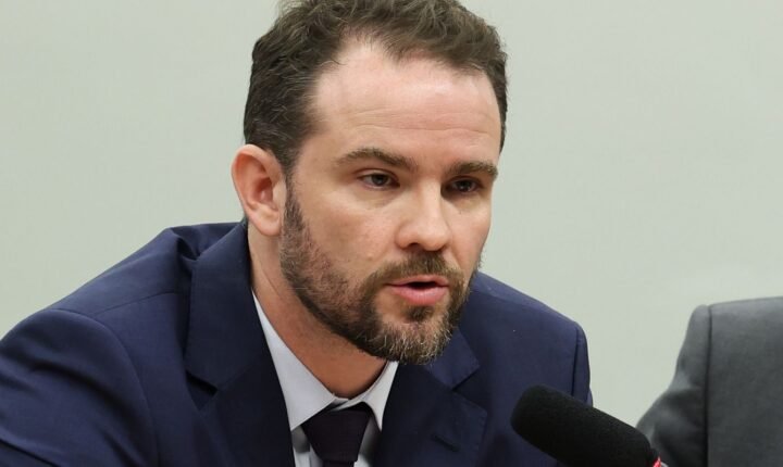 Governo enviará MP do Imposto Seletivo e renova subvenção ao diesel