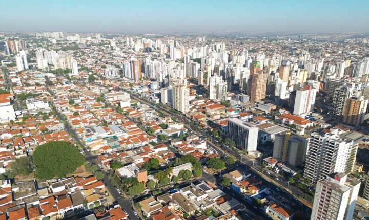 Feriado de Nossa Senhora de Aparecida: confira o que abre e o que fecha em Rio Preto e Araçatuba
